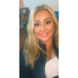 Meet your Posher, Alayna